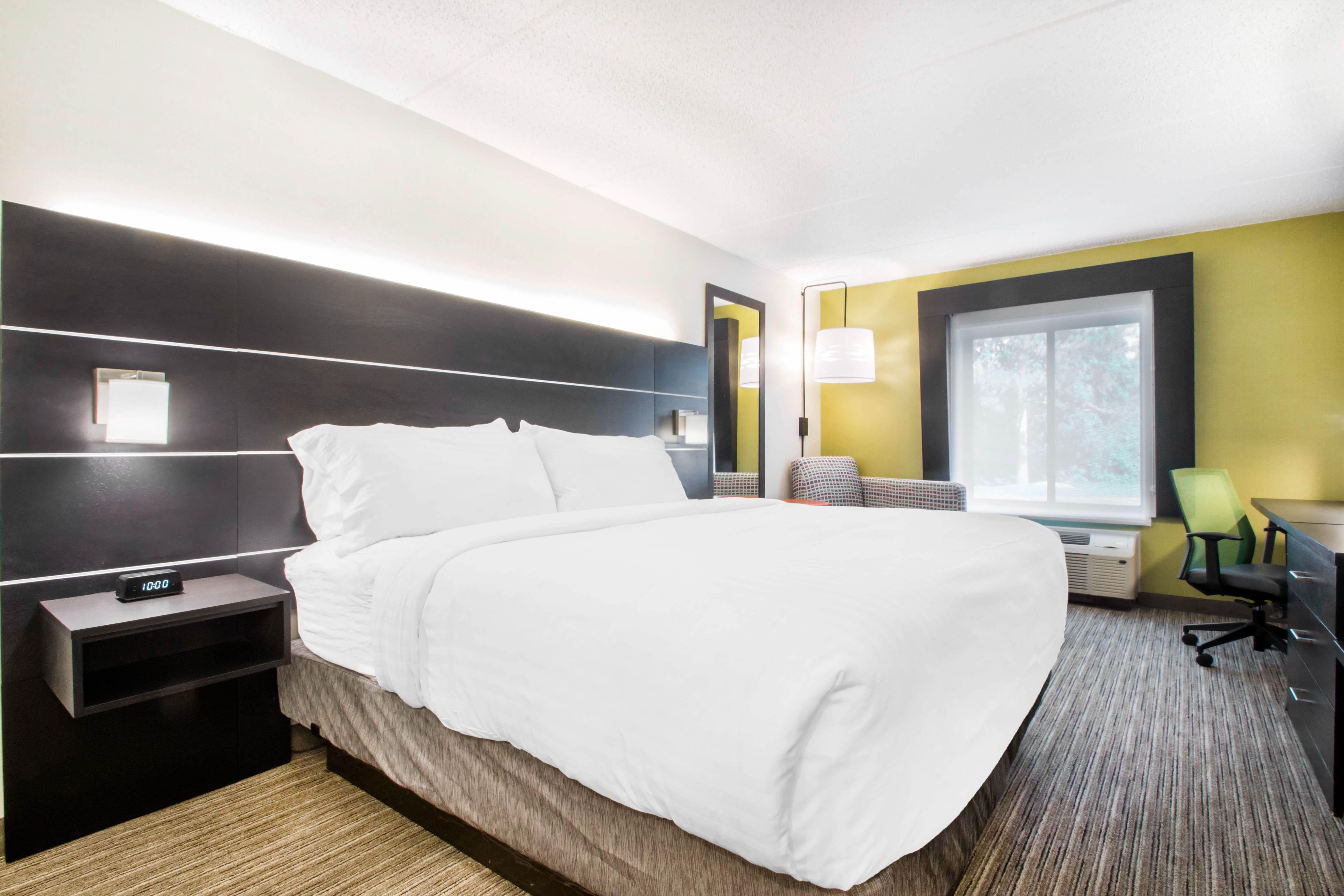 Holiday Inn Express & Suites - Albany Airport - Wolf Road By Ihg Exterior foto